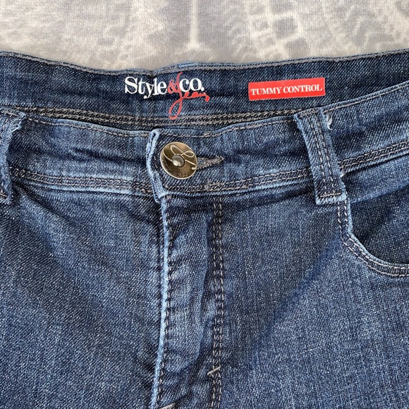 Style & Co Denim Capri Tummy Control - Picture 3 of 8